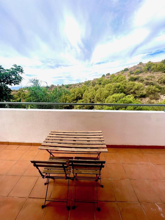 Villa Aguilas Club - Guest House Малага Экстерьер фото